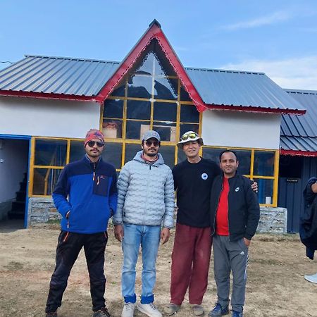 Himalayanbuddhaadventureaulicamp Hotell Joshīmath Eksteriør bilde