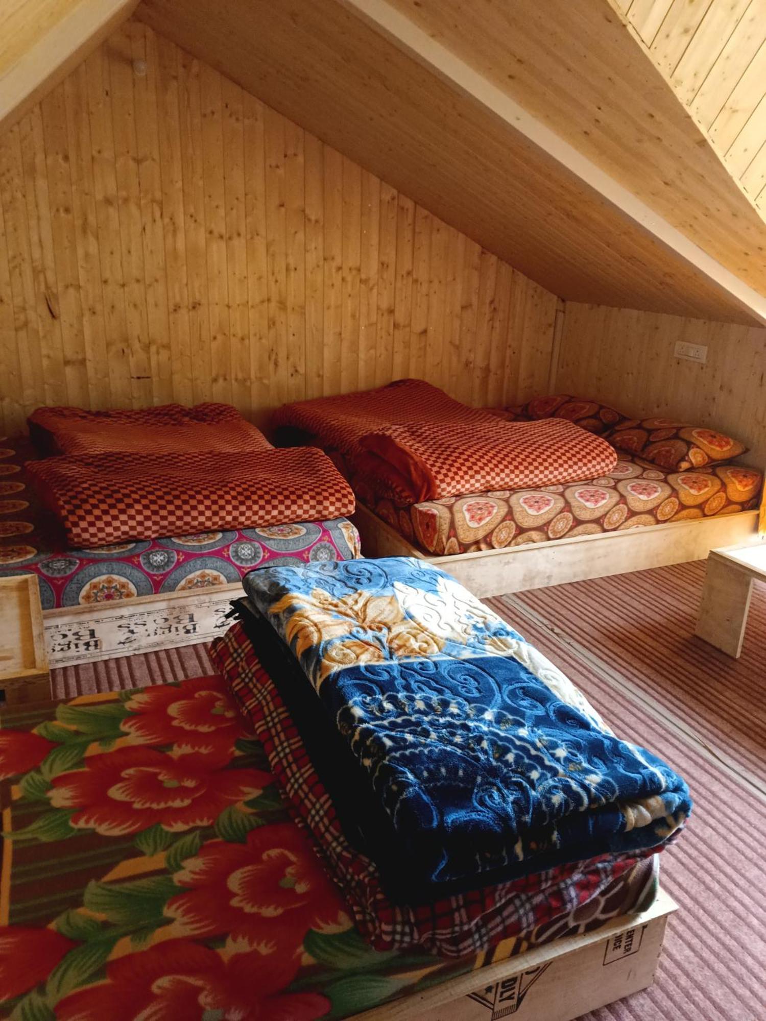 Himalayanbuddhaadventureaulicamp Hotell Joshīmath Eksteriør bilde
